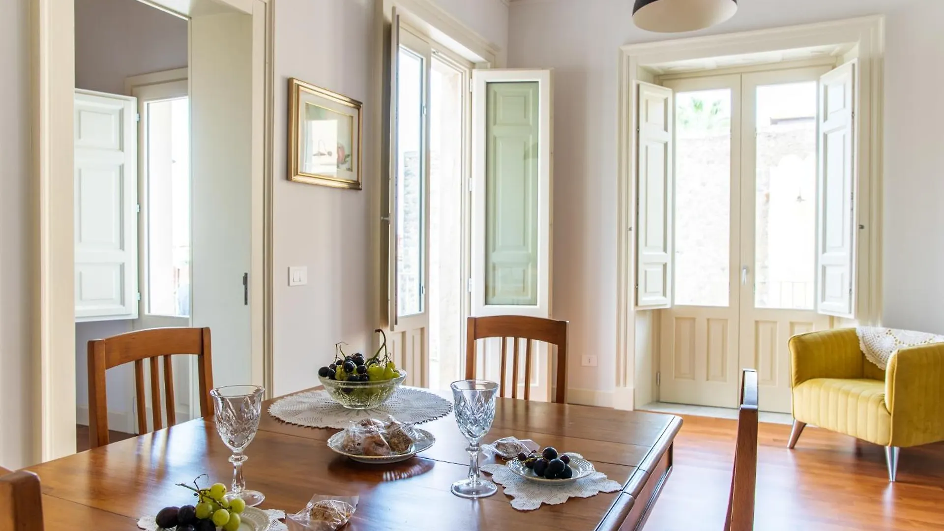 Palazzo Marinella Sicilian Luxury Stay Giarre 0*,  Ιταλία