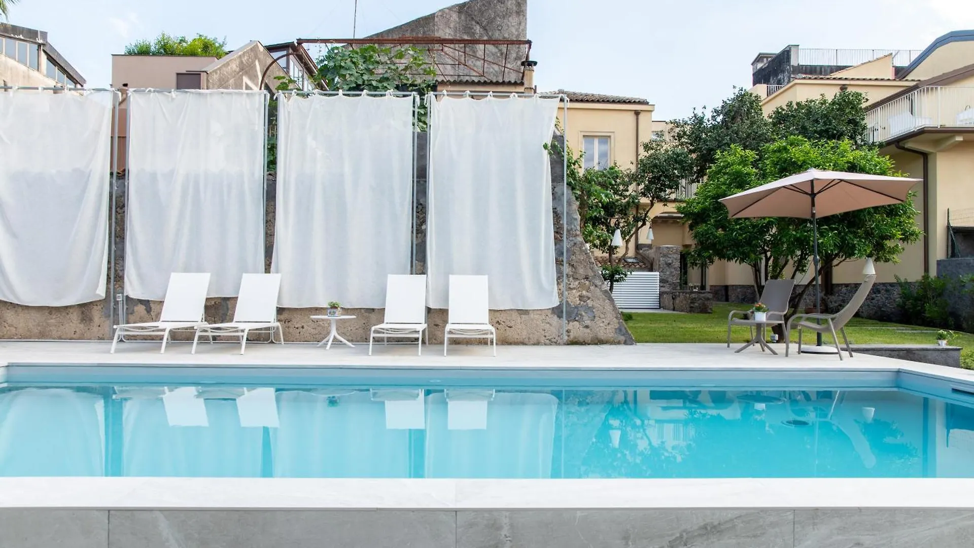 Palazzo Marinella Sicilian Luxury Stay Giarre 0*,  Italia
